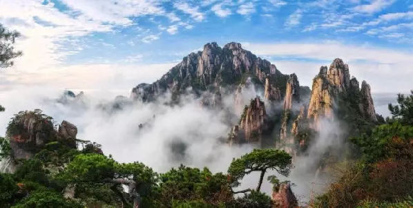 联合国教科文评估专家考察三清山世界地质公园
